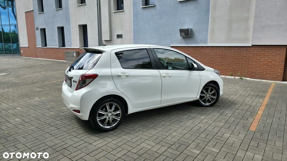 Toyota Yaris 1.33 Premium - 3
