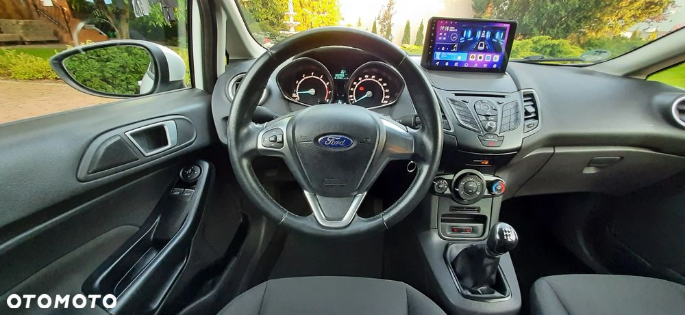 Ford Fiesta - 24