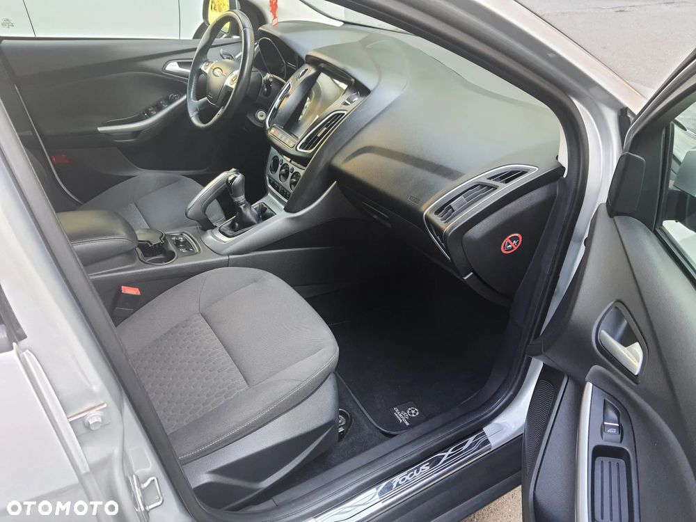Ford Focus 1.0 EcoBoost Start-Stopp-System Champions Edition - 13