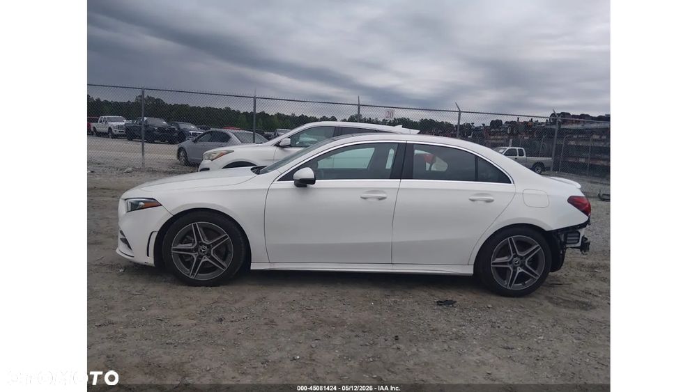 Mercedes-Benz Klasa A 220 4Matic 7G-DCT AMG Line - 5