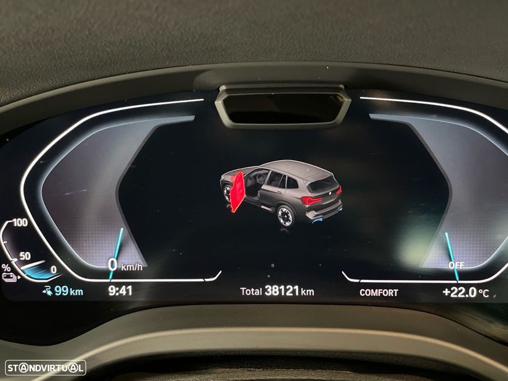 BMW iX3 M Sport Impressive - 9