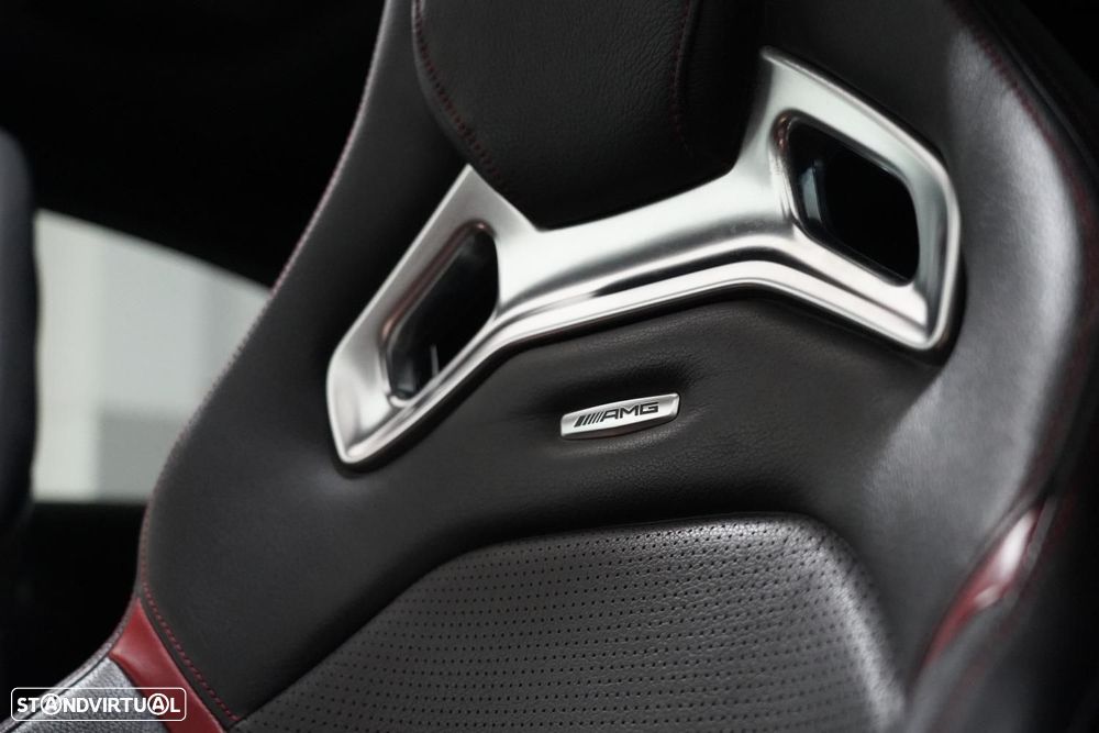 Mercedes-Benz A 45 AMG 4-Matic - 7