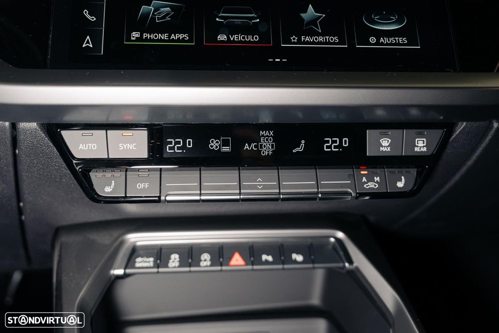Audi S3 TFSI quattro S tronic - 34