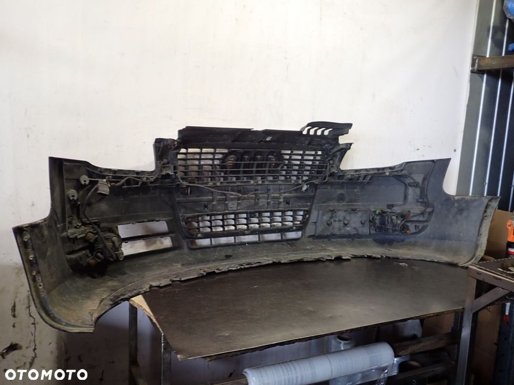 ZDERZAK PRZÓD AUDI A4 B7 - 19