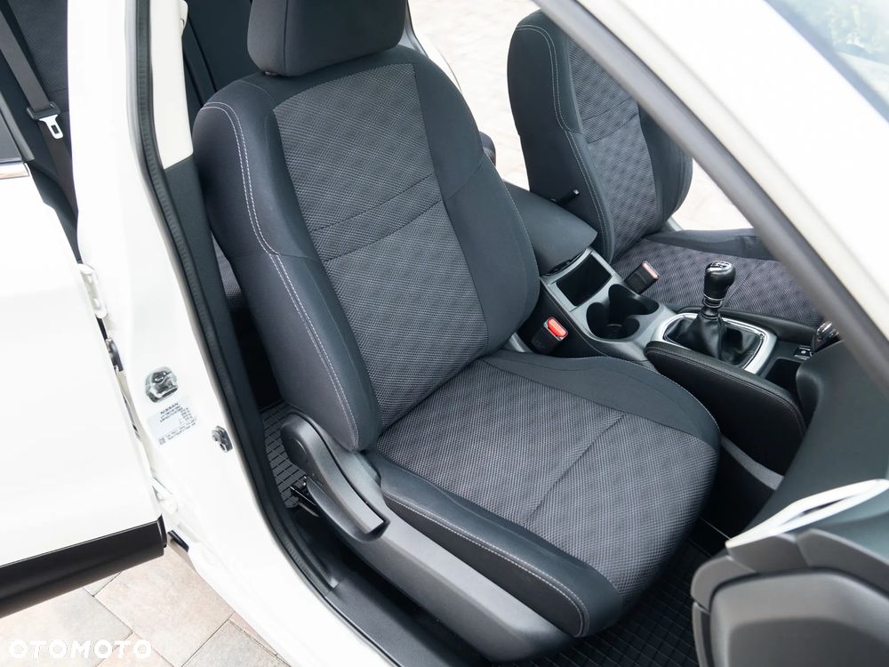 Nissan Qashqai 1.5 dCi Tekna - 24