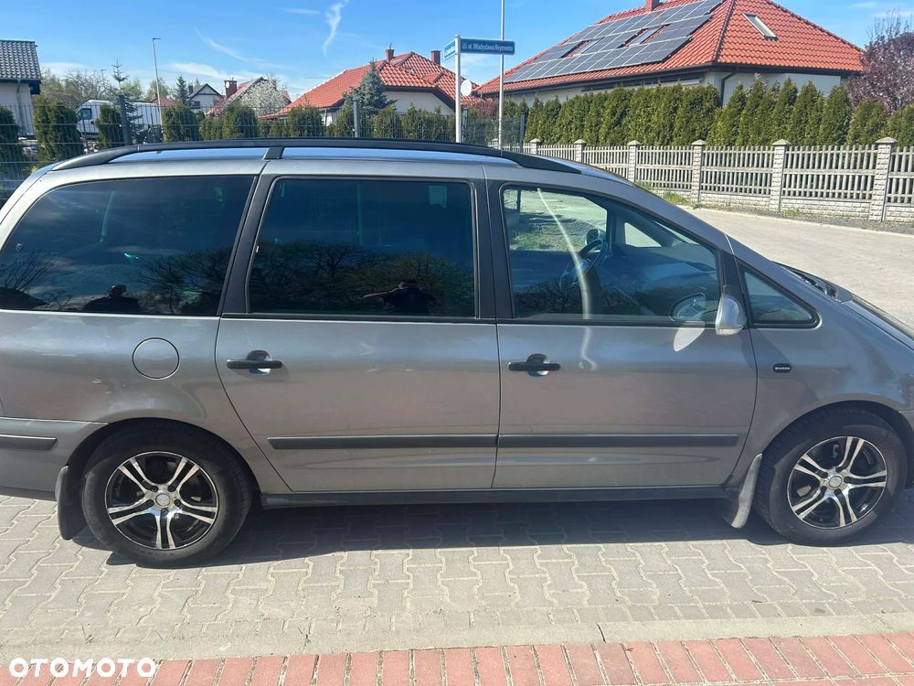 Volkswagen Sharan 1.9 TDI Comfortline - 3