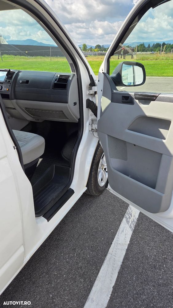 Volkswagen Transporter Multivan Comfortline Scurt - 15