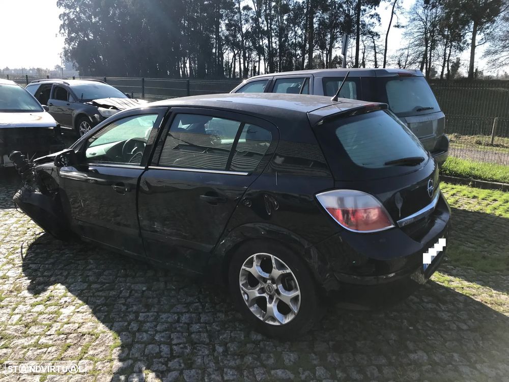 Opel Astra H 1.4 5P 2004 - Para Peças - 5