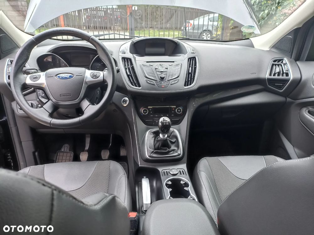 Ford Kuga 2.0 TDCi 2x4 Titanium - 19