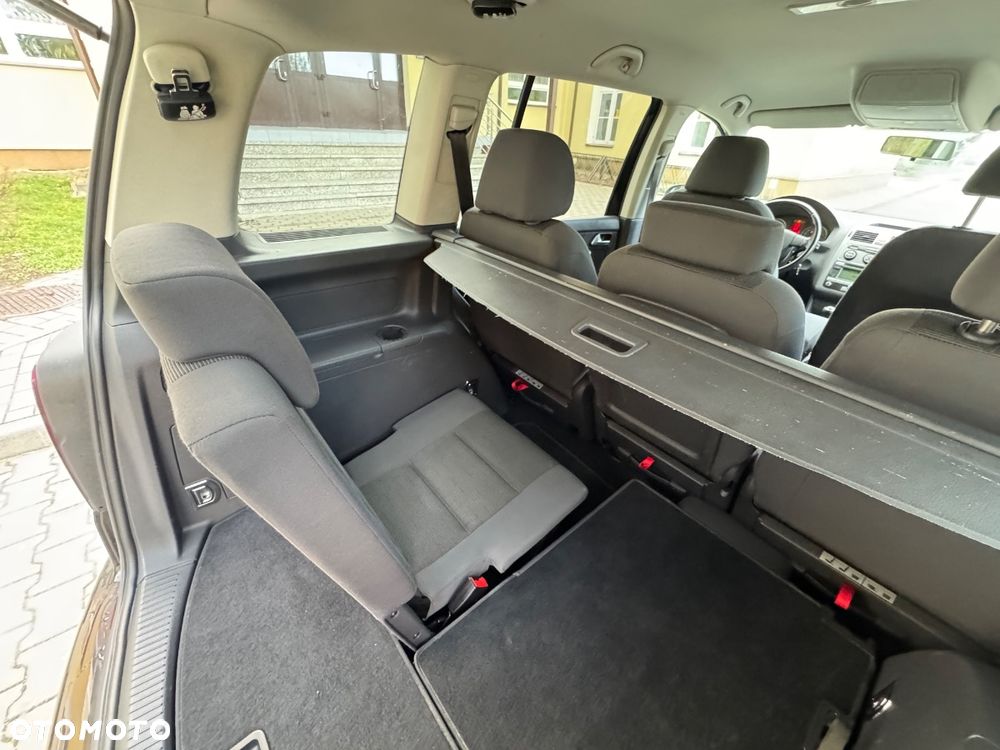 Volkswagen Touran 1.9 TDI Highline - 7