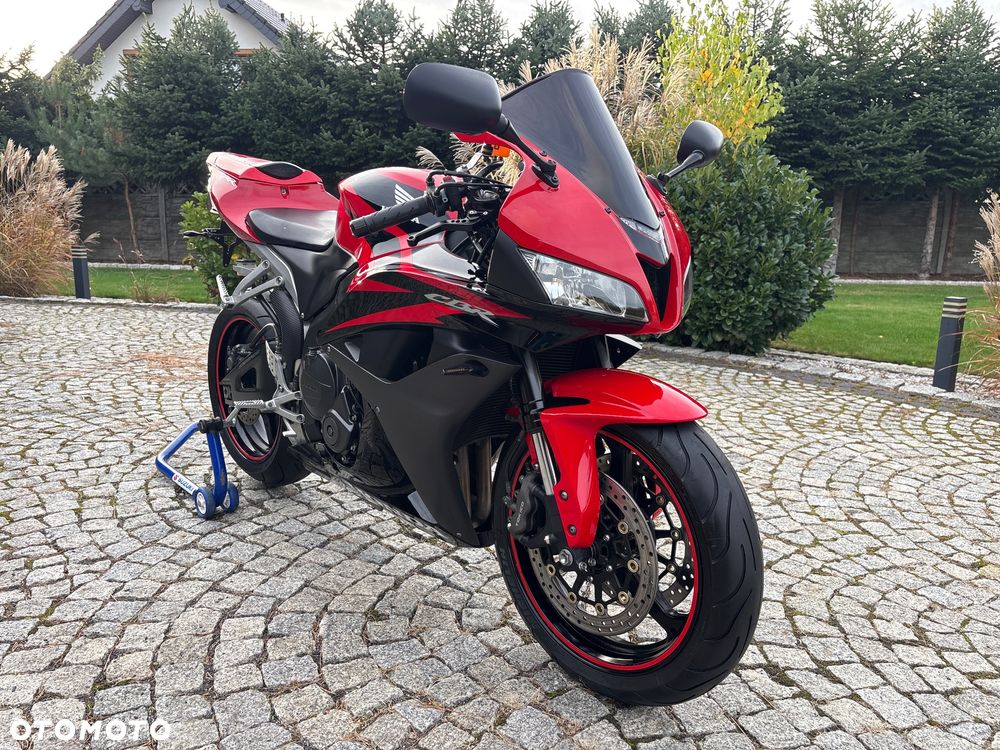 Honda CBR - 35