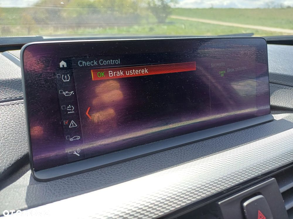 BMW Seria 3 320d M Sport - 37