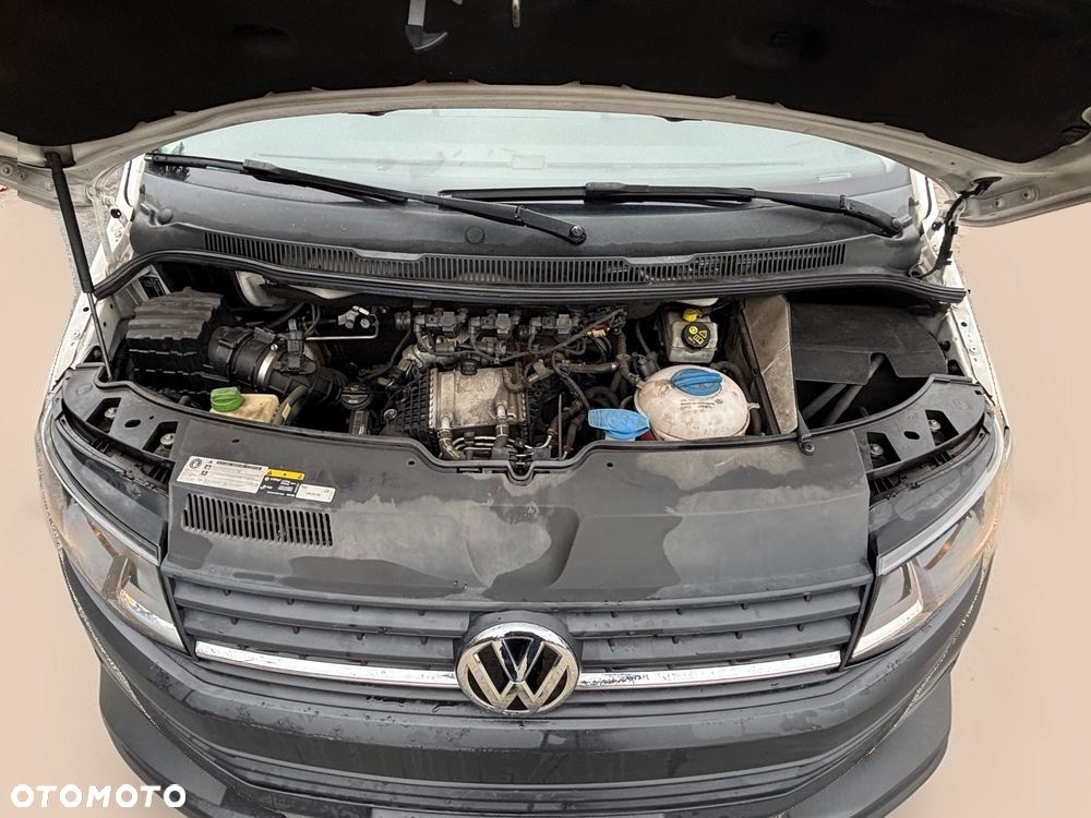Volkswagen Transporter - 30