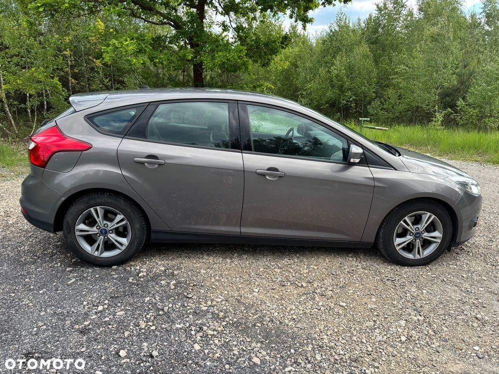 Ford Focus - 8