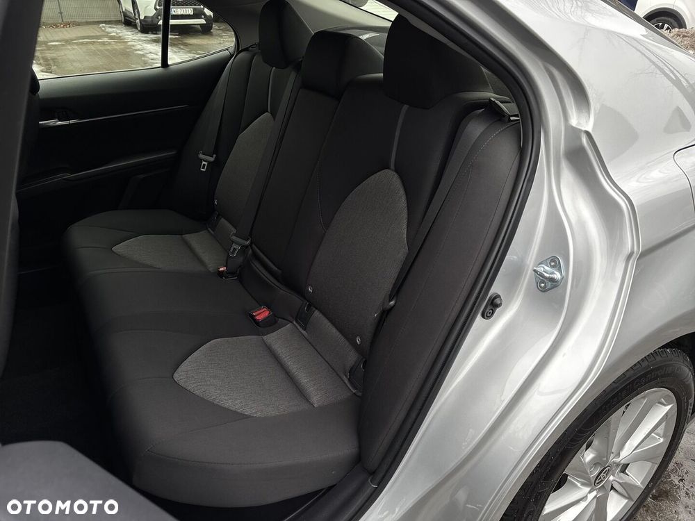 Toyota Camry 2.5 Hybrid Comfort CVT - 13
