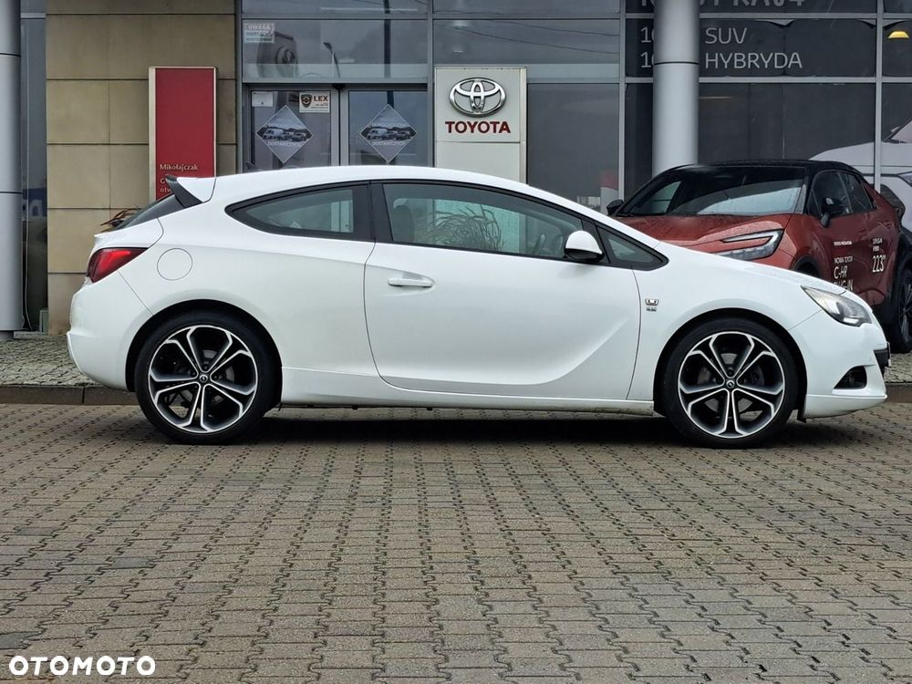 Opel Astra IV GTC 1.6 T Enjoy - 8