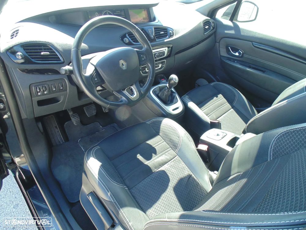 Renault Grand Scénic 1.6 dCi Bose Edition SS - 23