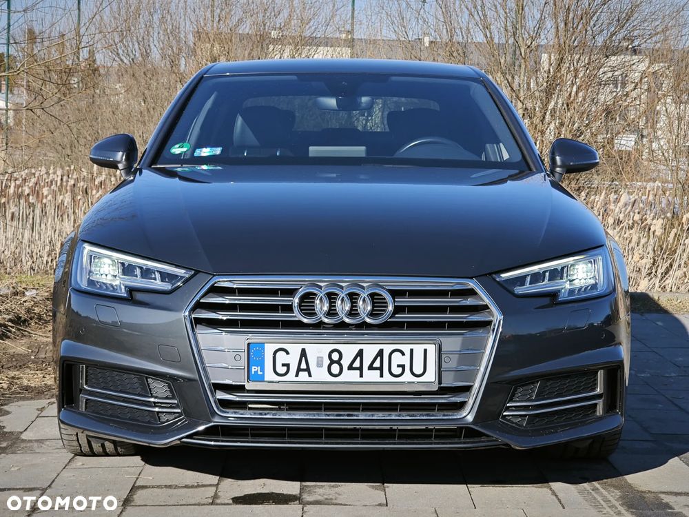 Audi A4 Limousine 40 TFSI design - 2