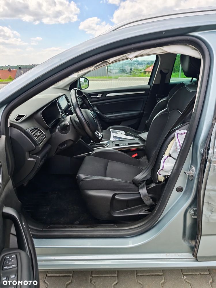 Renault Megane E-TECH 160 INTENS - 21