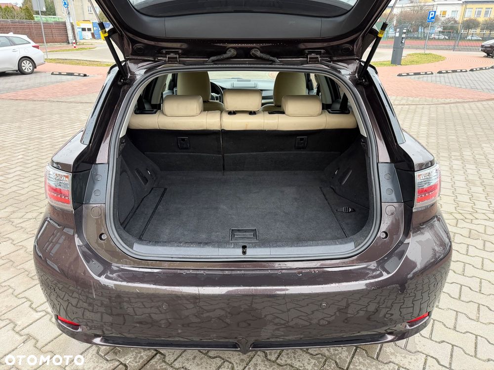 Lexus CT 200h Prestige - 24