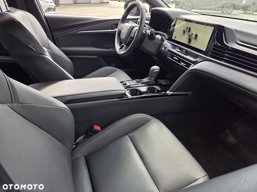 Toyota Camry 2.5 Hybrid Prestige CVT - 25