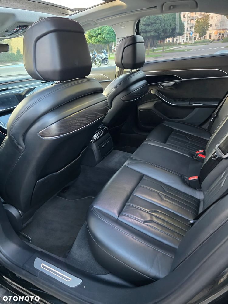 Audi A8 55 TFSI quattro tiptronic - 24