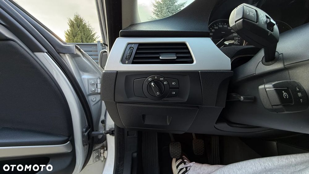 BMW Seria 3 330d - 12