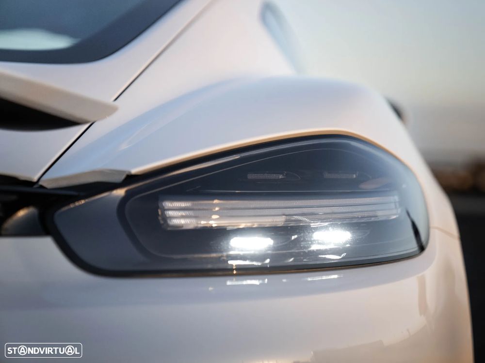 Porsche 718 Cayman GTS 4.0 - 13