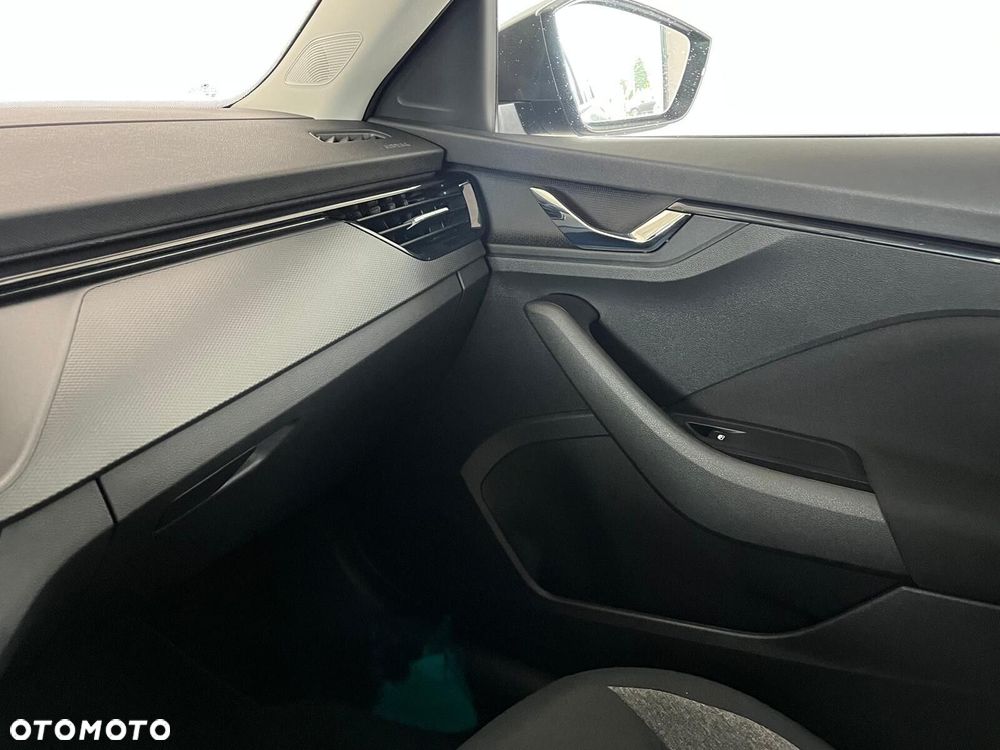 Skoda Kamiq 1.0 TSI Essence - 15