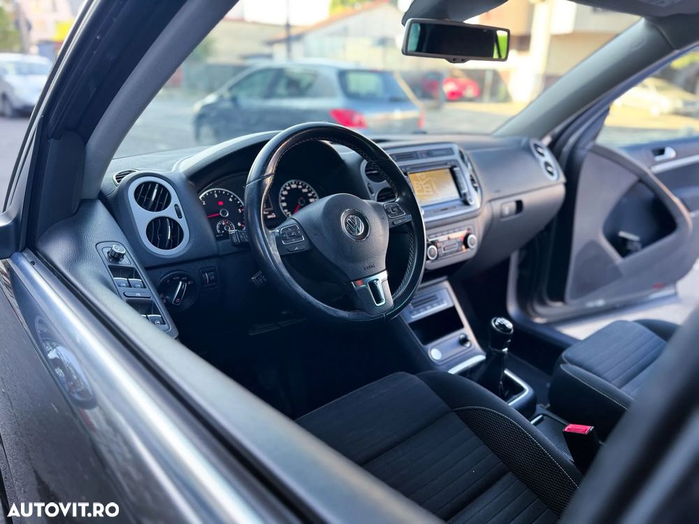 Volkswagen Tiguan 2.0 TDI DPF 4Motion BlueMotion Technology Cup Track & Style - 4