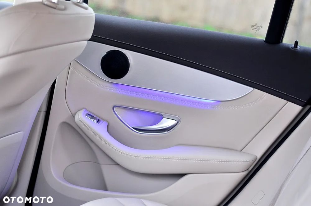 Mercedes-Benz GLC 200 d 4Matic 9G-TRONIC Exclusive - 20