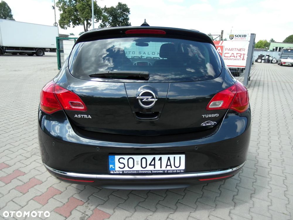 Opel Astra 1.4 Turbo 150 Jahre - 13