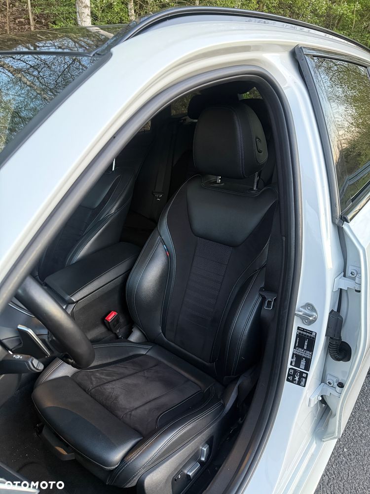 BMW Seria 3 330i xDrive M Sport sport - 11