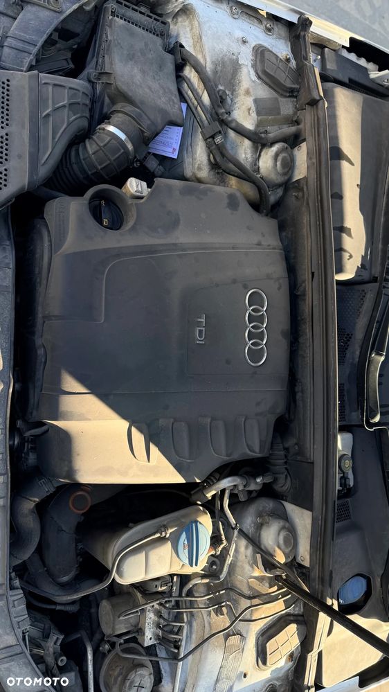 Audi A4 Limousine - 11