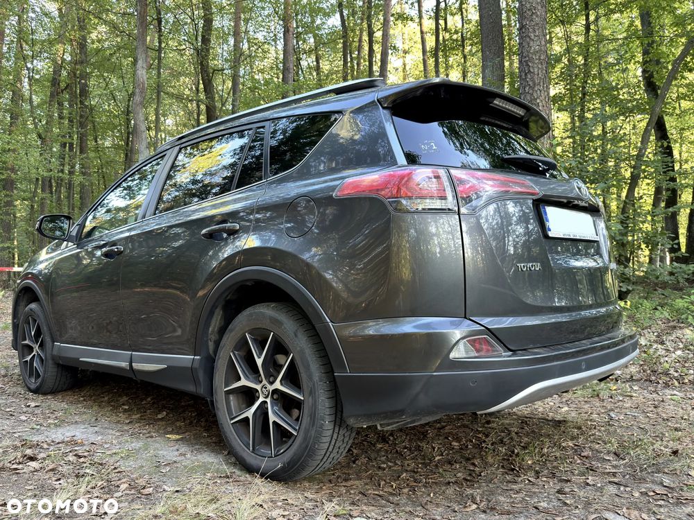 Toyota RAV4 - 30
