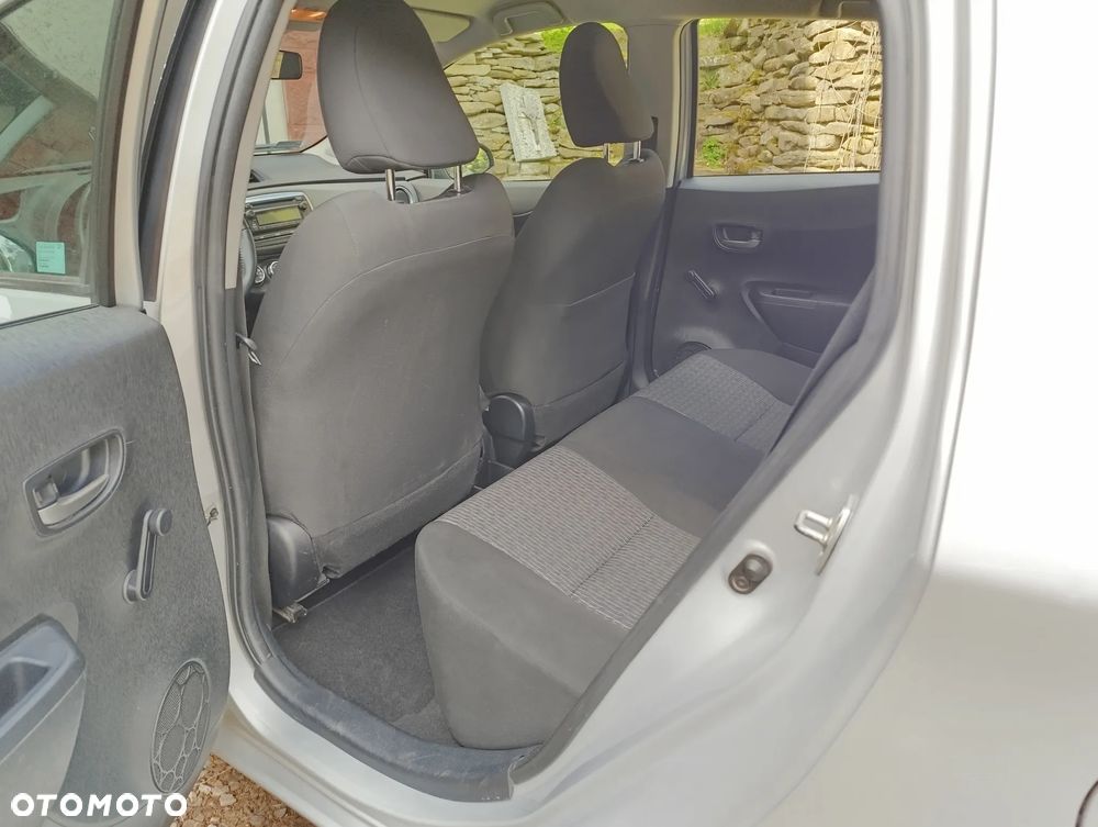 Toyota Yaris 1.4 D-4D Active - 11