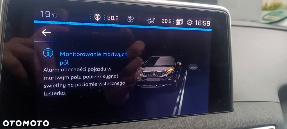 Peugeot 5008 1.2 PureTech Allure S&S EAT8 - 33