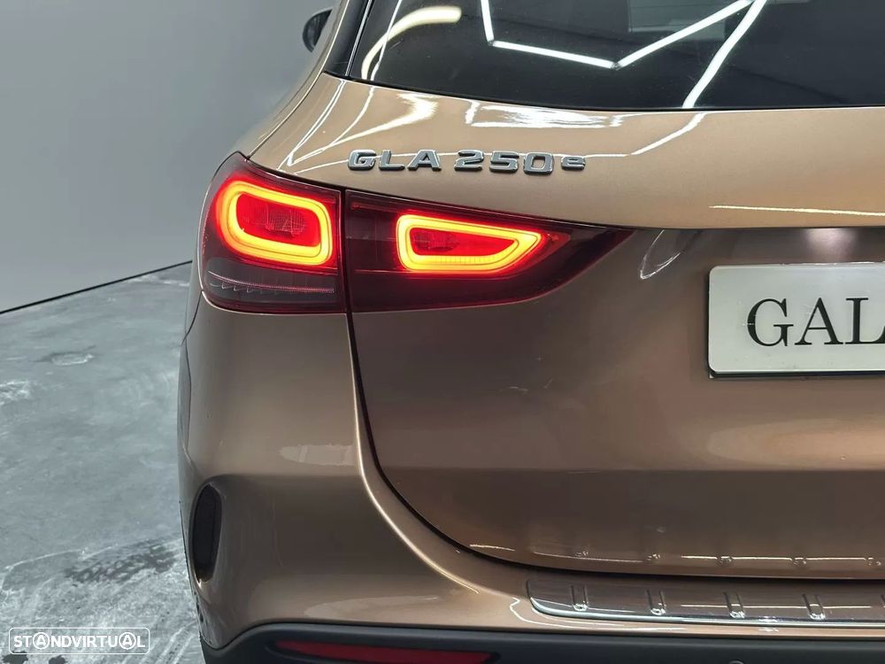 Mercedes-Benz GLA 250 e AMG Line - 11
