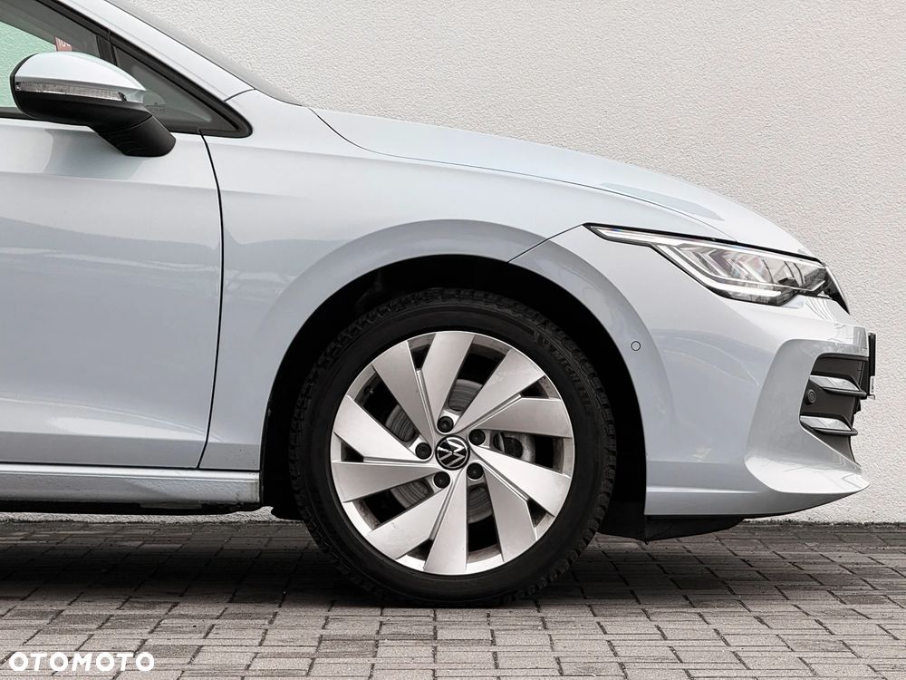 Volkswagen Golf 1.5 TSI Special Edition - 5