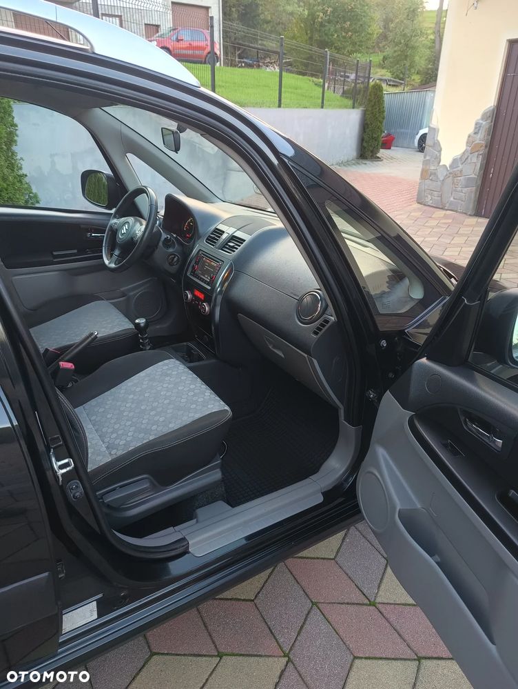 Suzuki SX4 - 9