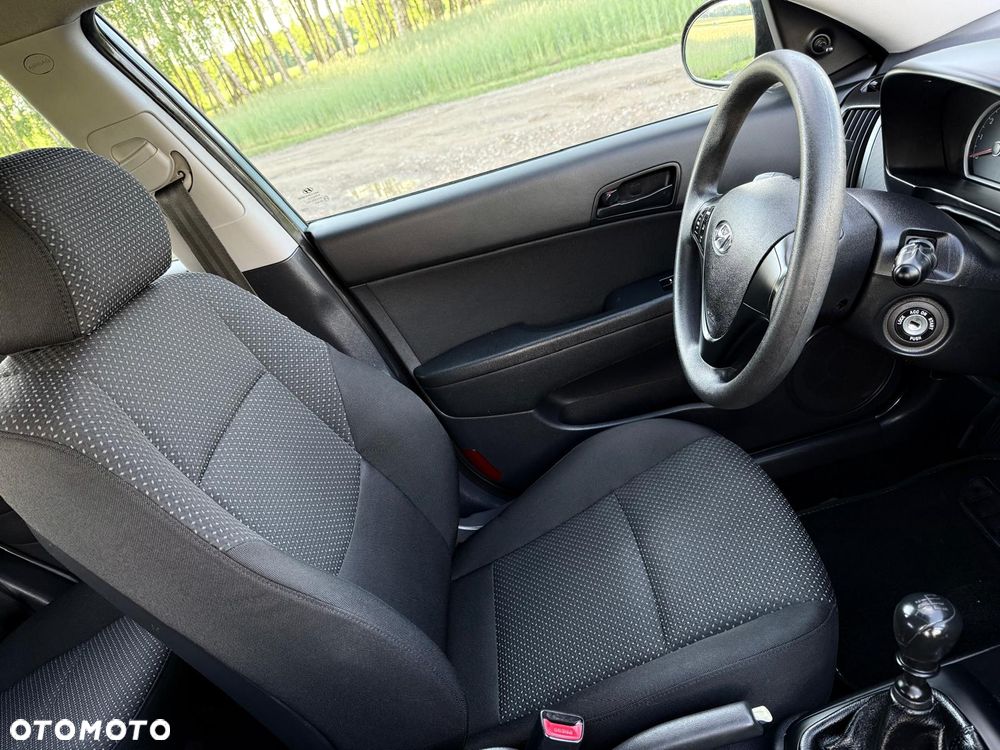 Hyundai i30 1.4 Comfort - 23