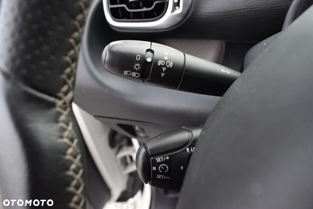 Citroën C3 Picasso 1.6 HDi Selection - 17