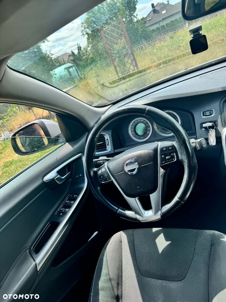 Volvo V60 - 2