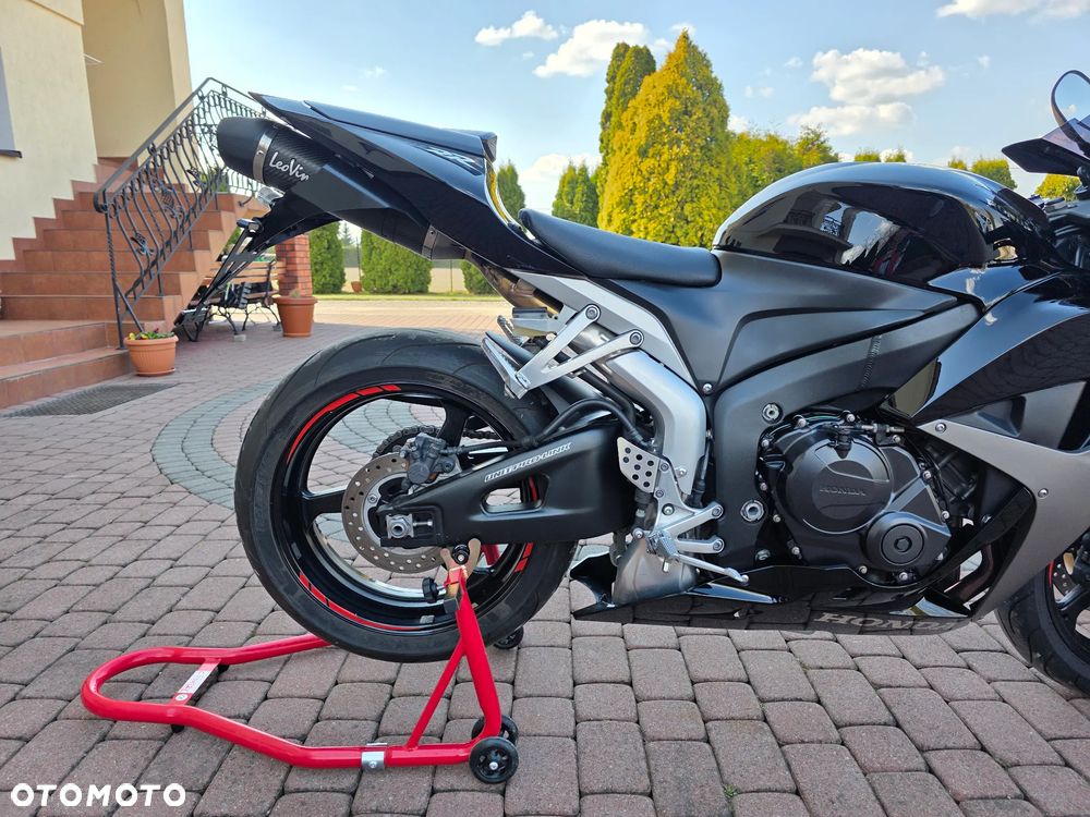 Honda CBR - 14