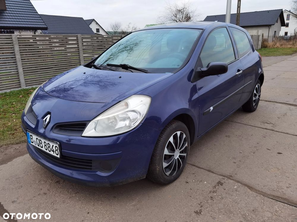 Renault Clio 1.2 16V 75 Expression - 1
