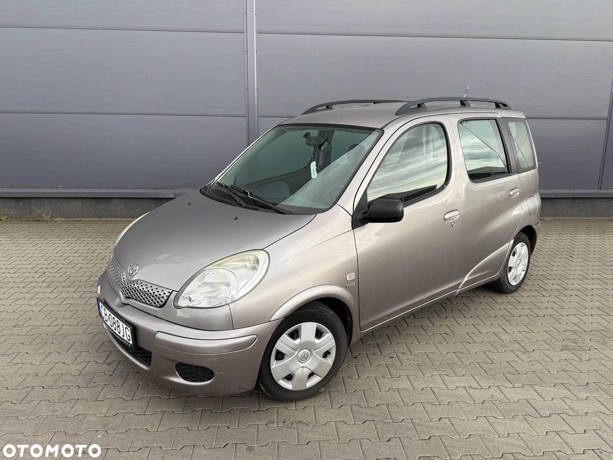 Toyota Yaris Verso 1.3 Automatik Sol - 1