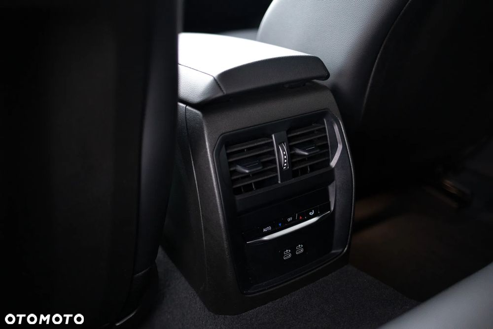 BMW Seria 3 - 39