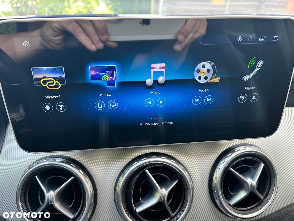 Mercedes-Benz GLA 180 Style - 15