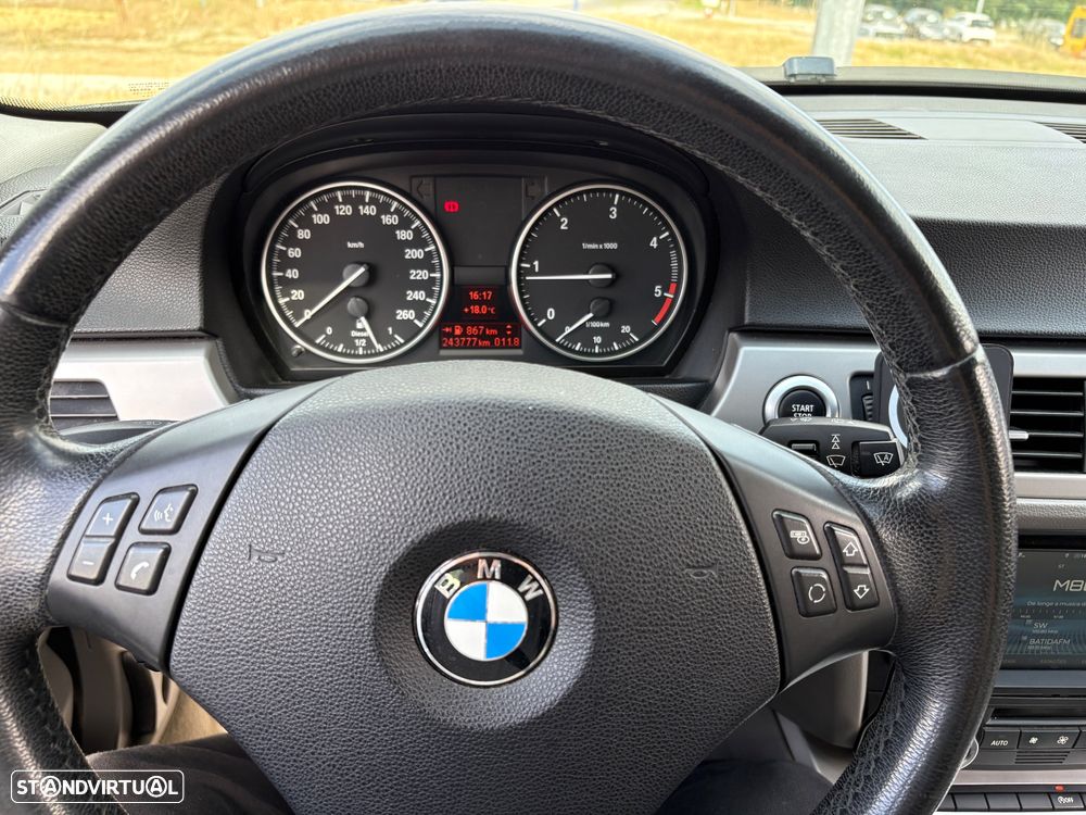 BMW 320 d Navigation - 7