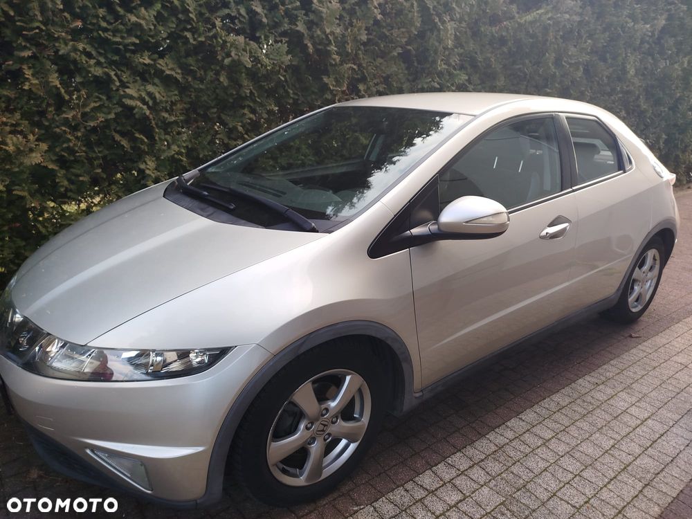 Honda Civic 1.8 Comfort - 3